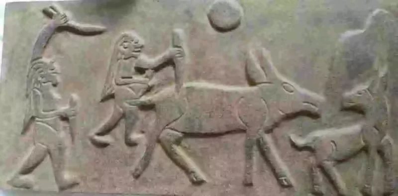 图28 黑皮文明玉器狩猎玉板画(图片来自黑皮文明公众号)